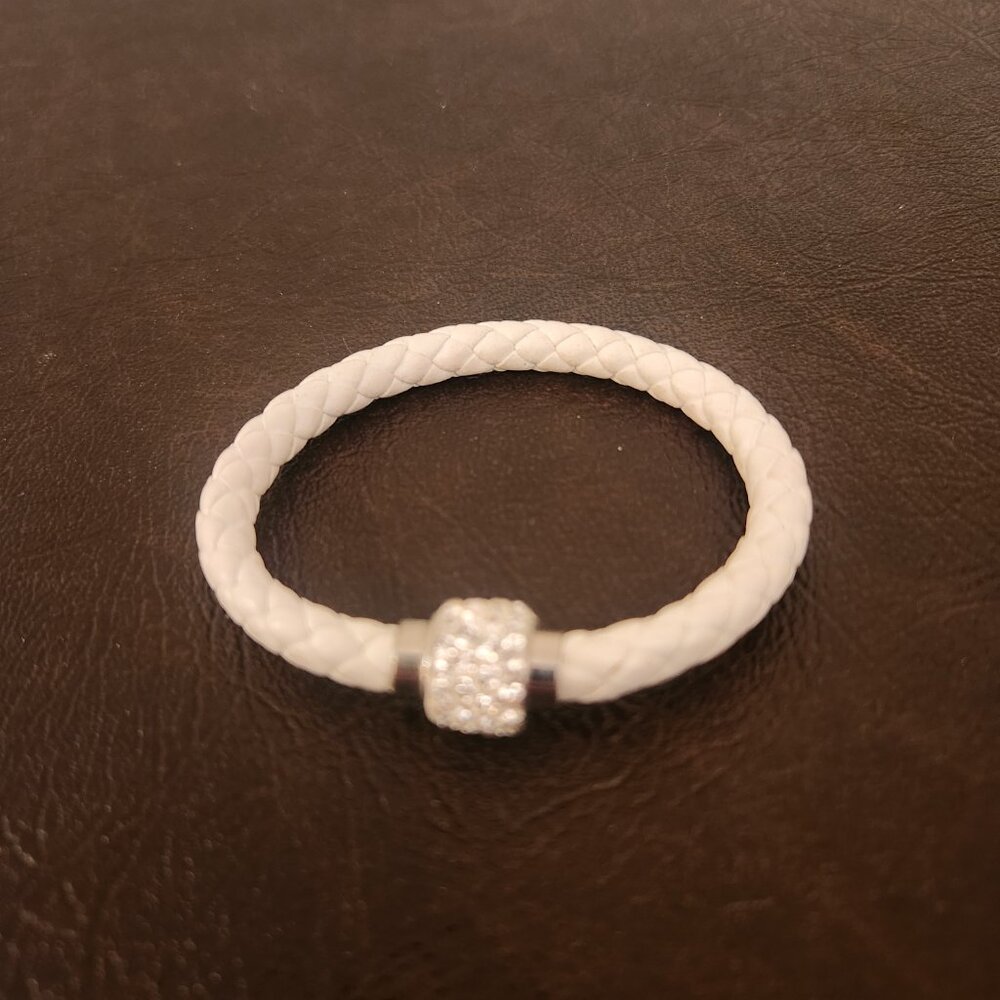 Rhimestone White Magnetic Punk Bracelet